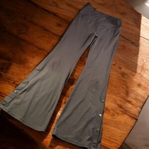 Velocity Zoey Flare Pants Women M Button Leggings Active Stretch‎ Yoga Travel